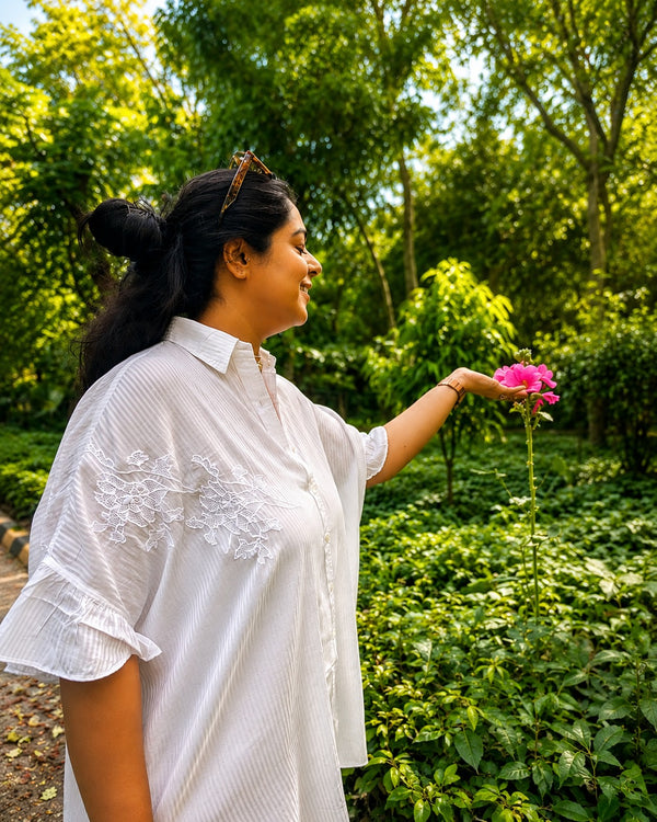 White Freesize Lucknowi Chikankari Oversize Shirt
